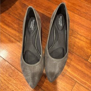 Rockport Women's Gray Pointed Toe heels Total Motion